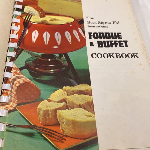 The Beta Sigma Phi International Fondue & Buffet Cookbook Spiral Vintage - Picture 3 of 11